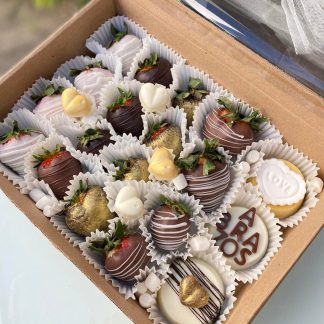 CAJA FRESAS Y CHOCOLATE