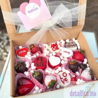 CAJA DE OREOS Y FRESAS CON CHOCOLATE