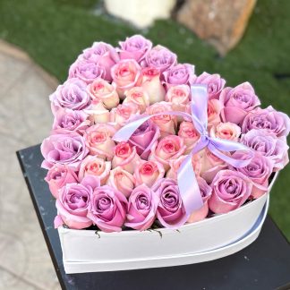 Caja corazón grande con 40 rosas